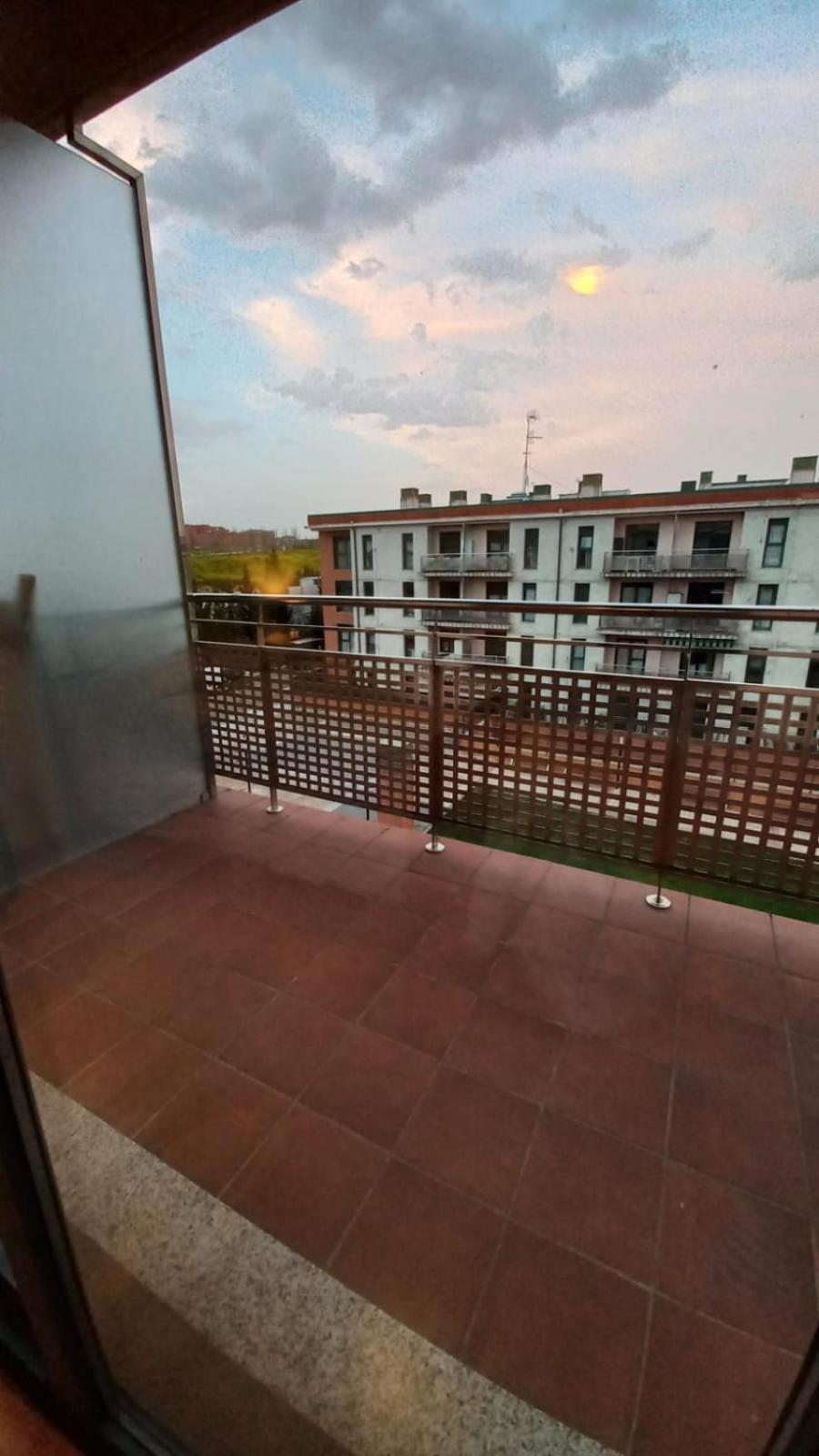 Apartamento Con 2 Dormitorios, Garaje Y Terraza Junto A Valladolid Kültér fotó