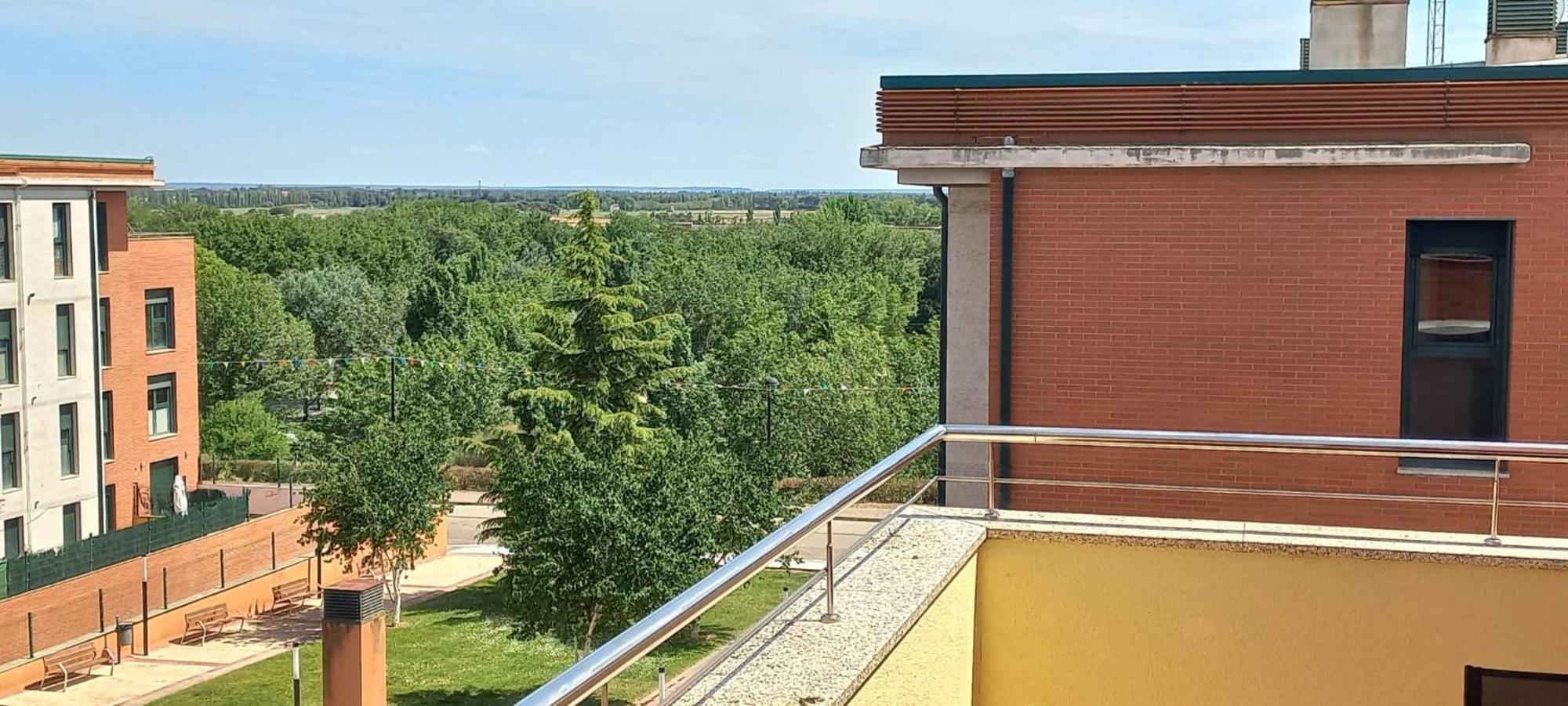 Apartamento Con 2 Dormitorios, Garaje Y Terraza Junto A Valladolid Kültér fotó